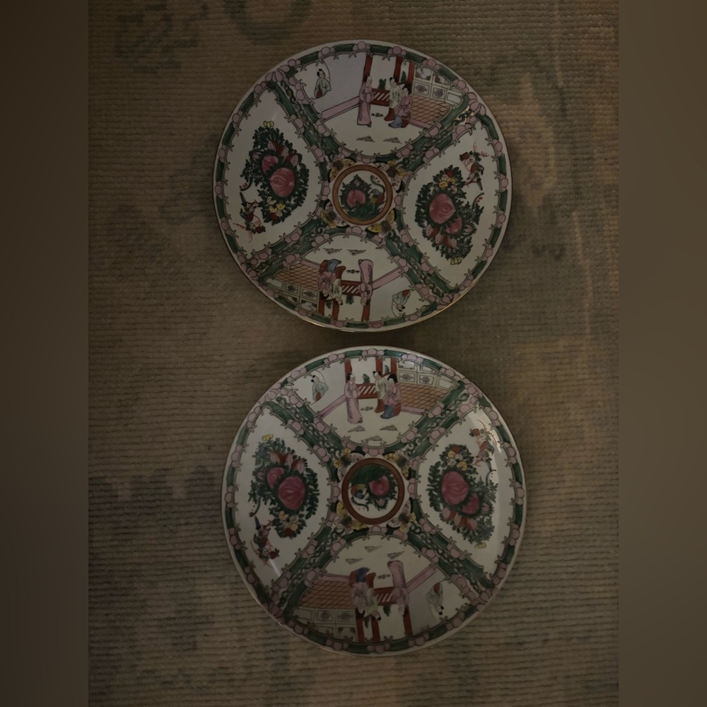 Pair of Rose Medallion plates